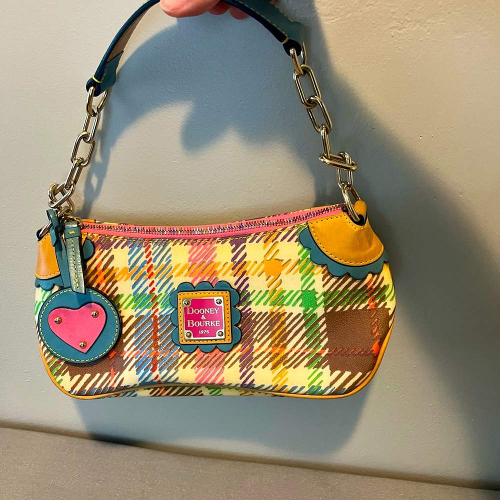 Dooney and Burke purse Like new!